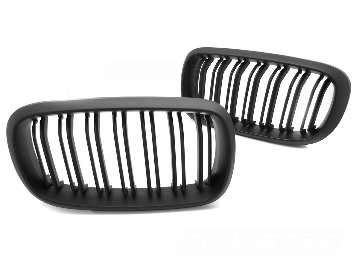 Grill til BMW X5 F15 13-18 + X6 F16 14-19 i matt sort sett rett forfra på hvit bakgrunn.