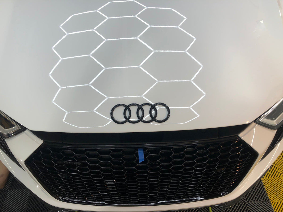 Emblem Audi R8 ringer Sport Black Edition - sett bakfra