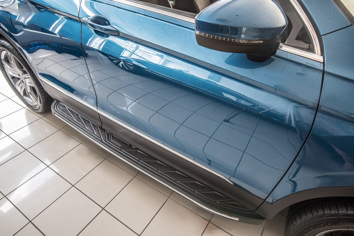 Stigtrinn fra Ventshield til VW Tiguan II 2016-2020 i aluminium og ABS for enkel montering