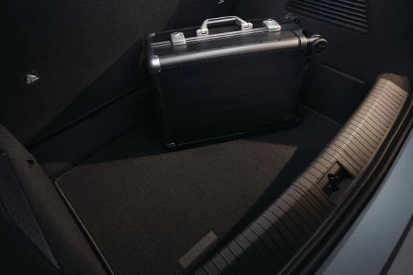 Renault OEM bagasjeromsmatte til Renault Mégane E-Tech Electric – halvstivt materiale