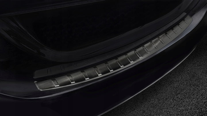 Avisa bakfangerbeskytter til Mercedes C (W205) Sedan / Black Edition – rustfritt stål
