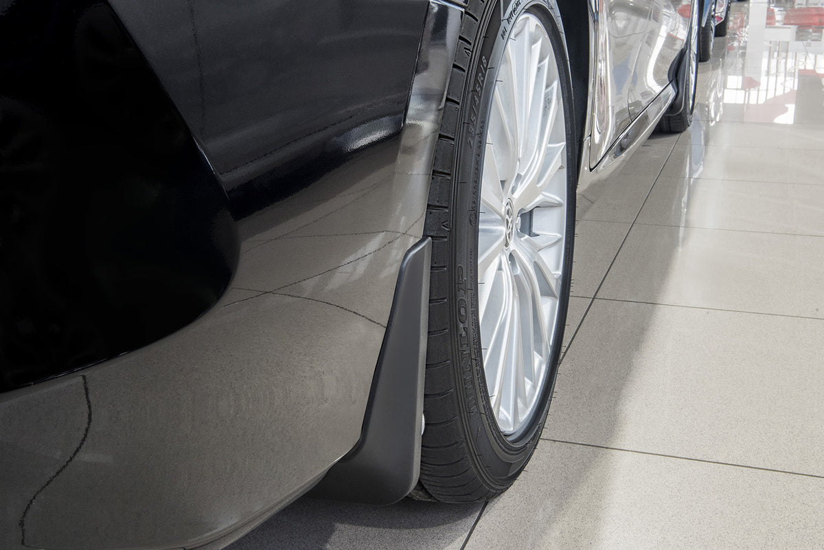 Ven-Tuning skvettlapp til Toyota Camry VIII (XV70) – svart matt