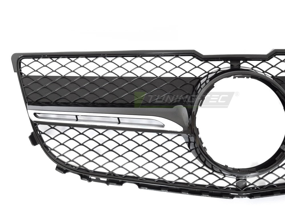 Grill Mercedes GLK X204 13-15 sett fra siden, lamellstruktur synlig.