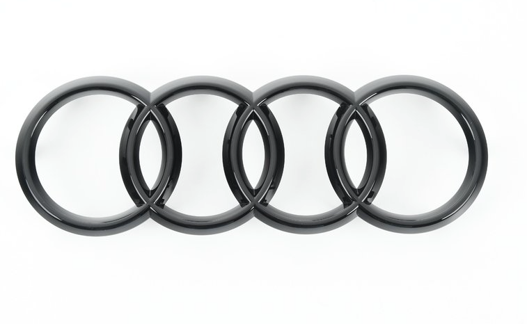 Emblem Audi Black Glossy - sett forfra