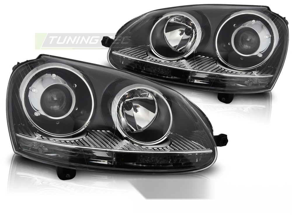 Detaljbilde av frontlykter VW Golf V 03-09 med detaljer.