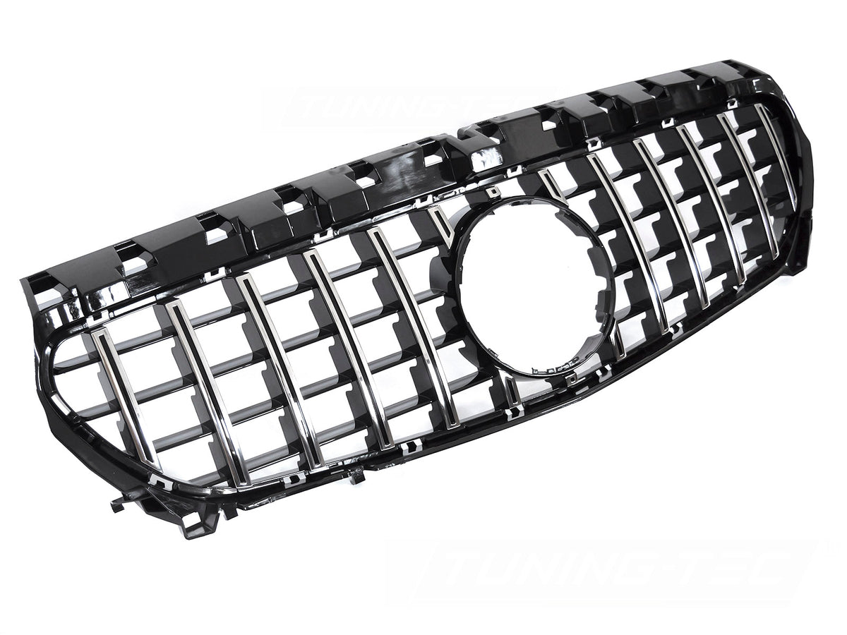 Grill til Mercedes CLA W117 13-19 i sort/krom sett rett forfra på hvit bakgrunn.