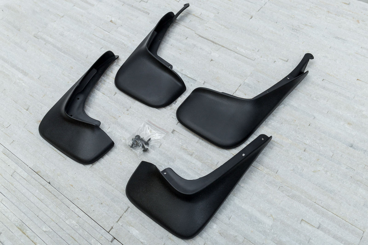 Ven-Tuning skvettlapp til Volvo S80 I – svart ABS-materiale
