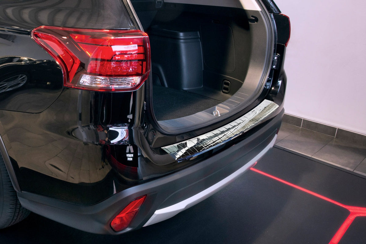 Avisa bakfangerbeskytter til Mitsubishi Outlander III Facelift – rustfritt stål