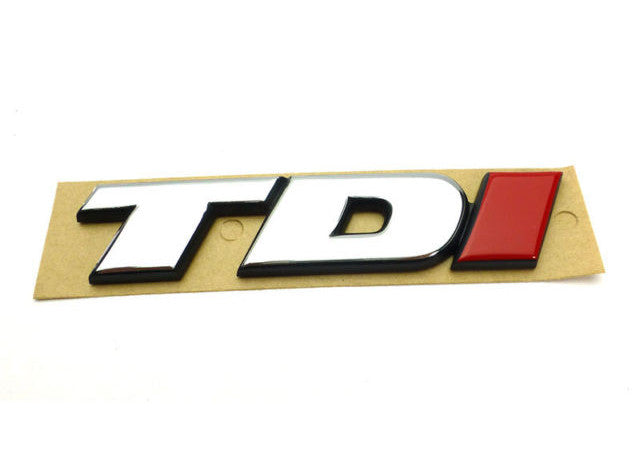 Original VW TDI emblem for bakluke til Vw T4 i krom og rød utførelse