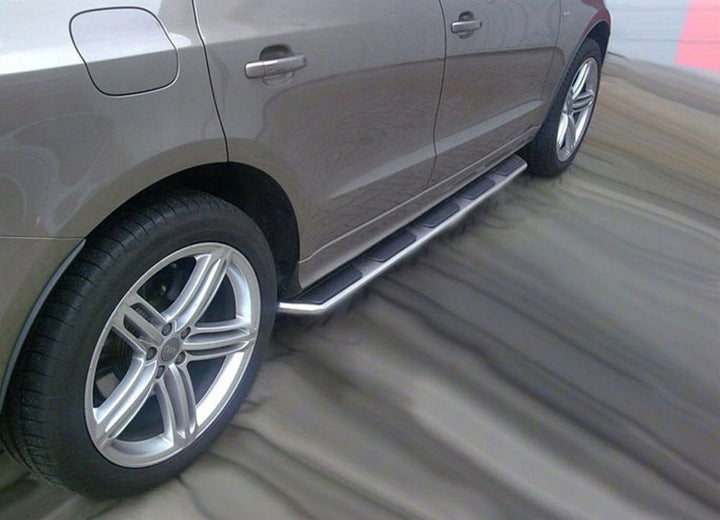 Stigtrinn Audi Q5 8R Scoutt (2008-2016) - sett forfra