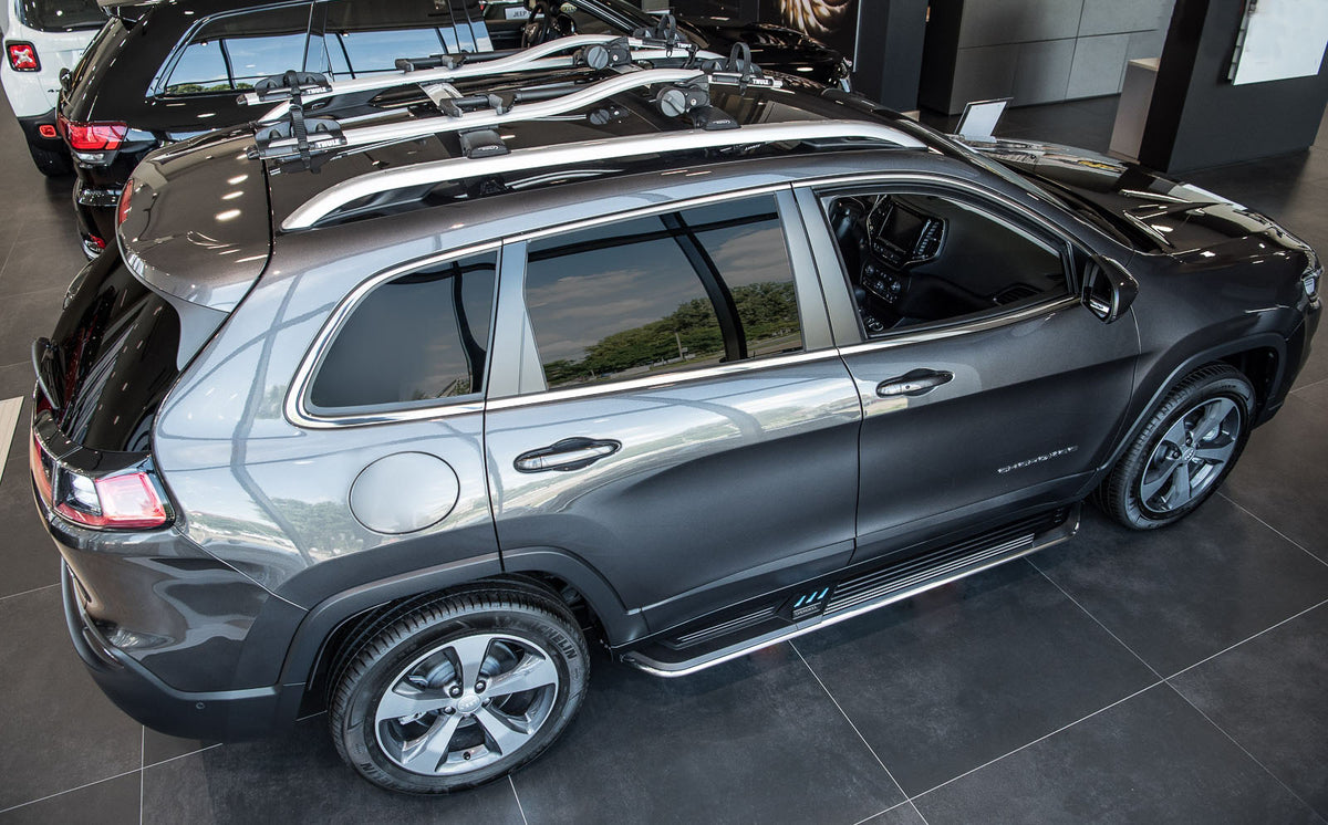 Stigtrinn Jeep Cherokee Ventshield (2013-2023) - sett forfra