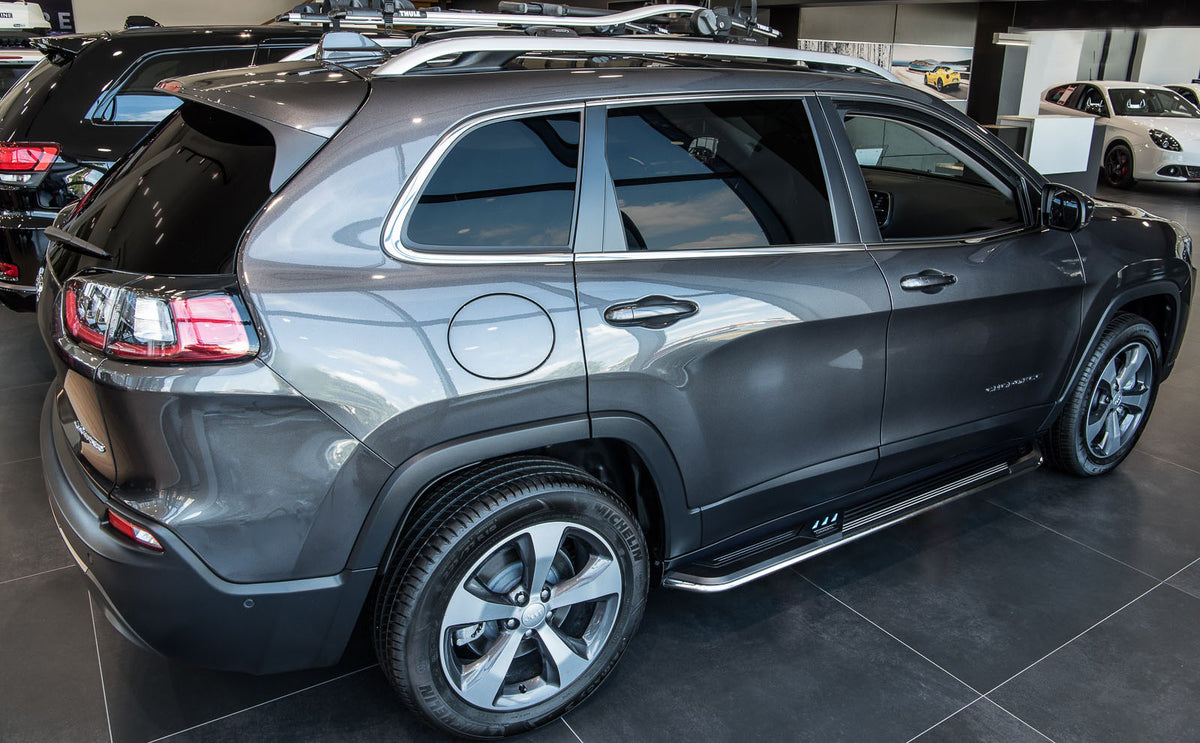 Stigtrinn Jeep Cherokee Ventshield (2013-2023) - detaljer