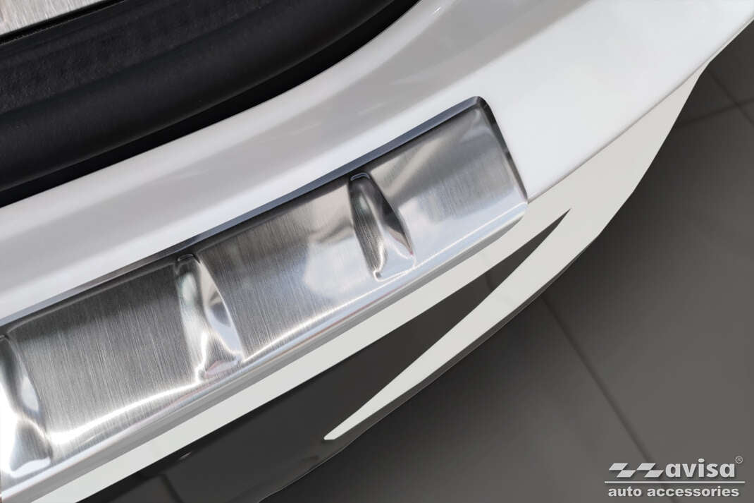 Bakfangerbeskytter Bmw X4 (G02) M-Pack (2021-2025) – rustfritt stål - detaljer