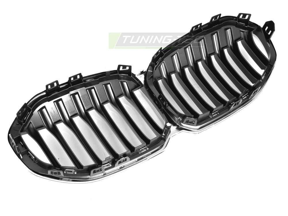 Grill BMW 1 Serie F40 19-24 med medfølgende deler