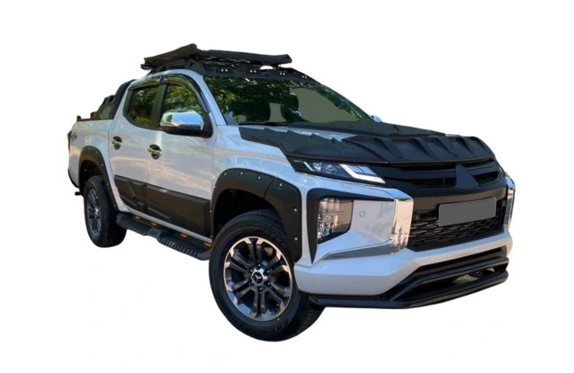AUT panserbeskytter i akryl til Mitsubishi L200 VI som beskytter mot steinsprut og riper
