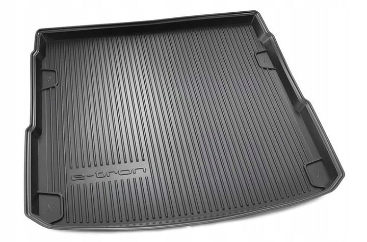 VAG OEM bagasjeromsmatte til Audi e-tron / Q8 e-tron – TPE materiale