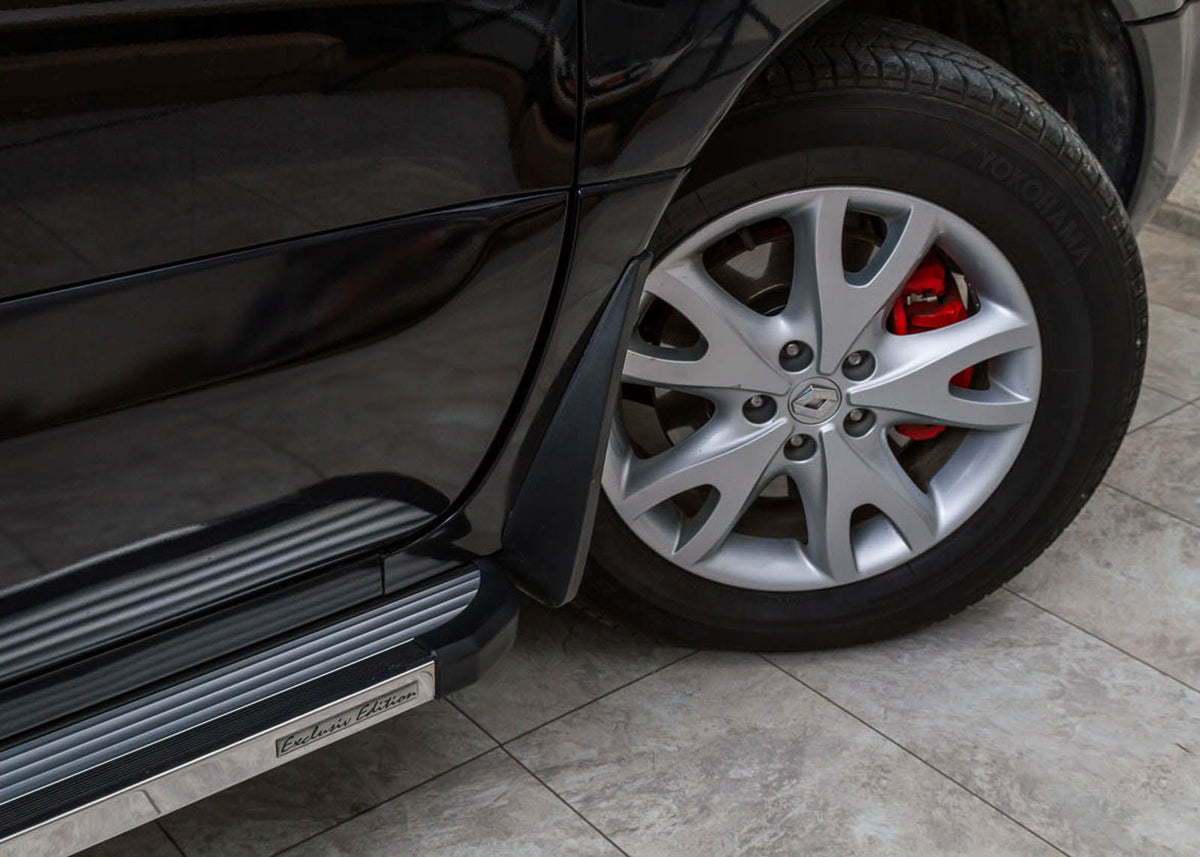 Ven-Tuning skvettlapp til Renault KOLEOS I – svart ABS