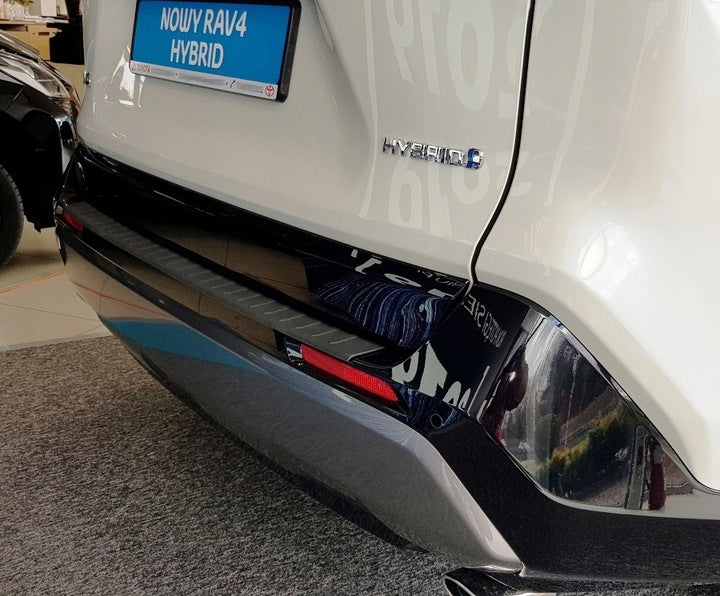 Noname bakfangerbeskytter til Suzuki Across – enkel 3M-montering