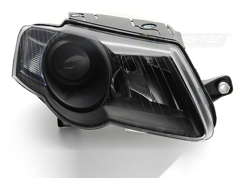 Detaljbilde av frontlykter-par til VW Passat B6 3C 05-10.