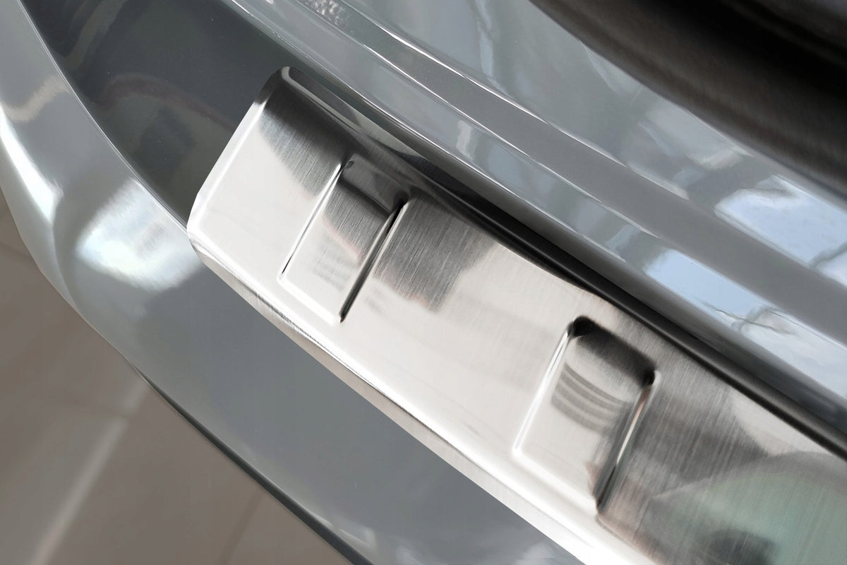 Avisa bakfangerbeskytter til Nissan Qashqai (J12) – presis passform