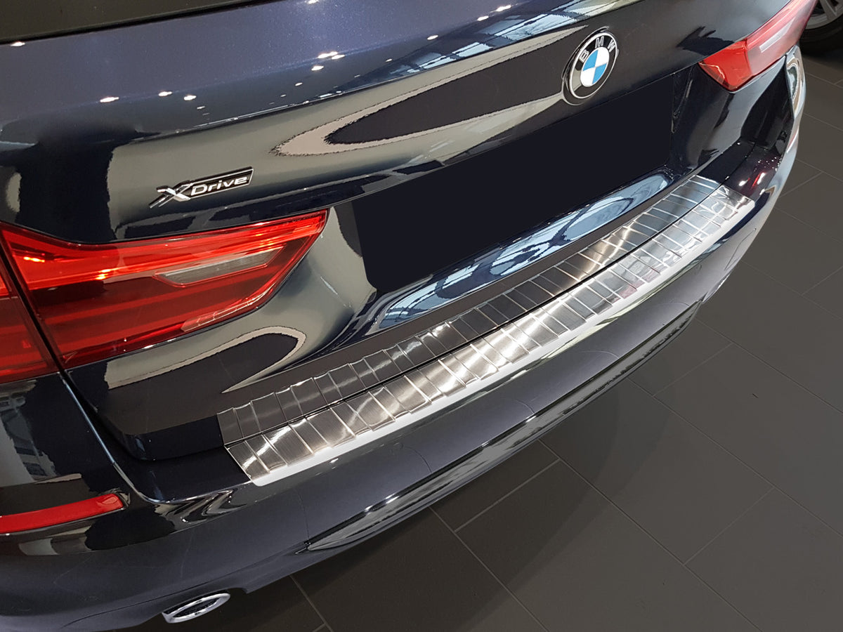 Avisa bakfangerbeskytter til Bmw 5 (G31) Touring – sølv børstet