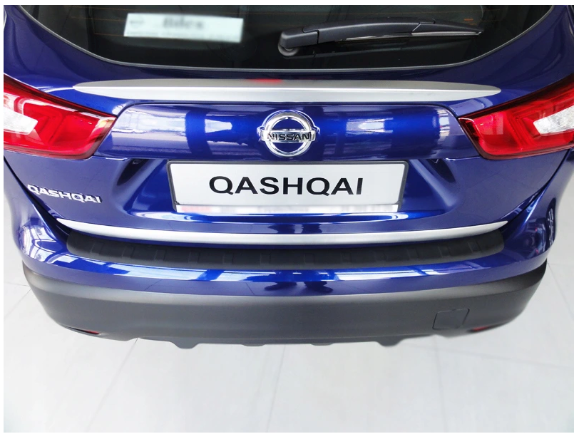 Noname bakfangerbeskytter til Nissan Qashqai (J11) – matt svart finish