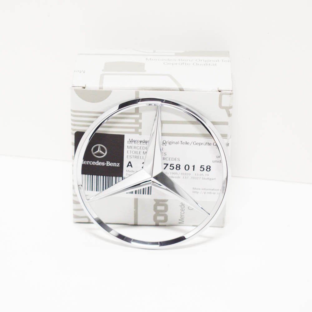 Emblem/logo til Mercedes C-klasse W202 W203 i krom til bakluke med OEM kvalitet