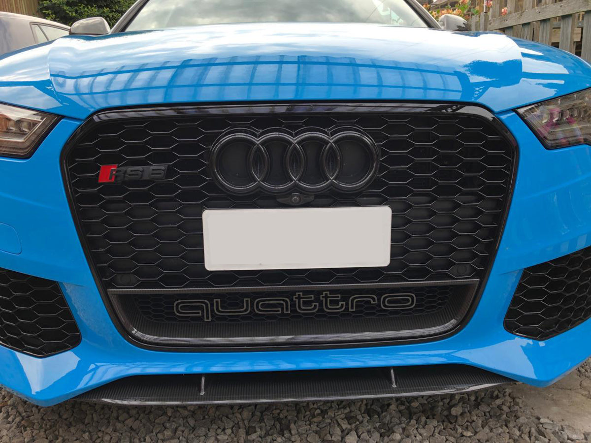 Emblem Audi RS6 (C8) > Black Glossy / Red - nærbilde