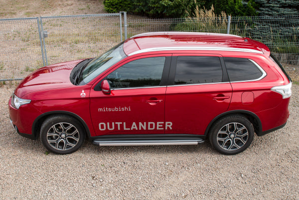 Stigtrinn Mitsubishi Outlander Ventshield (2012-2022) - sett forfra