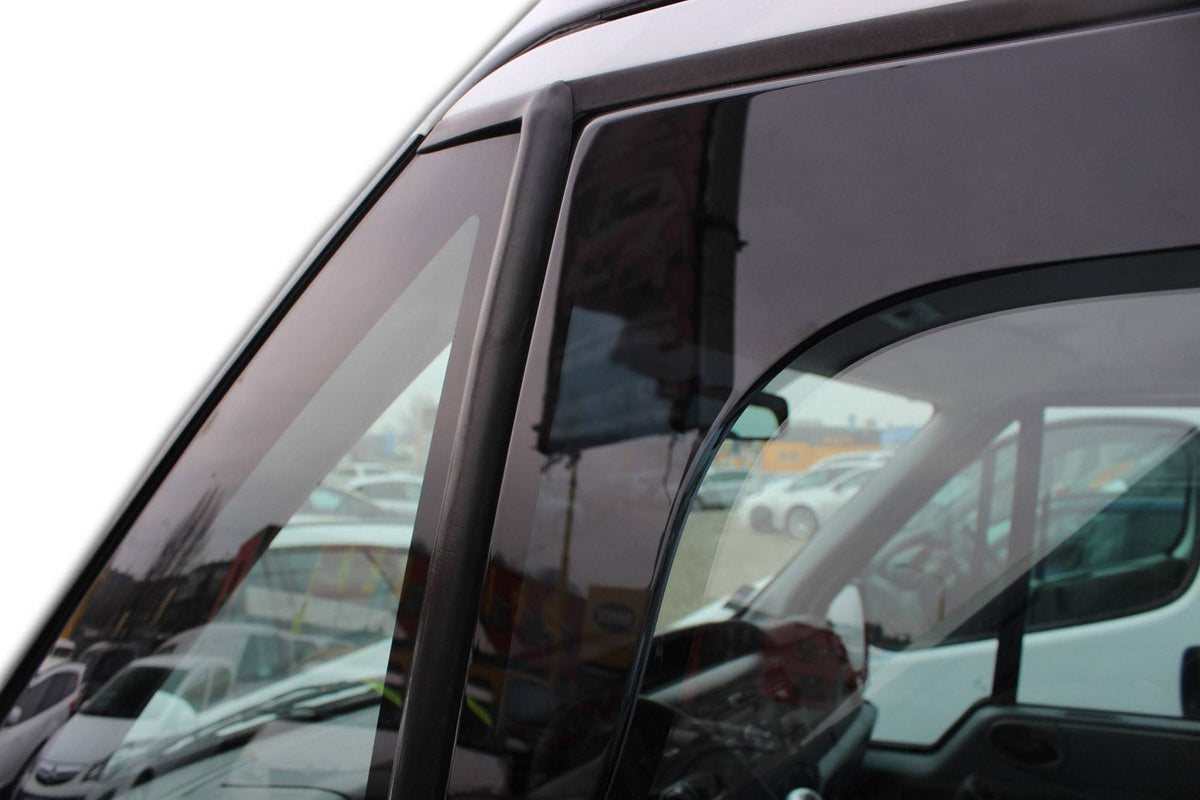 Vindavviser Ford Transit (2006-2013) – PMMA Plexi - nærbilde