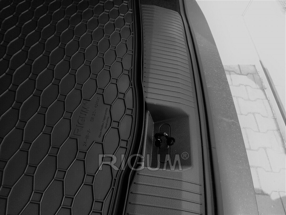 Rigum bagasjeromsmatte til Nissan X-Trail IV (T33) – 10 mm sidekant