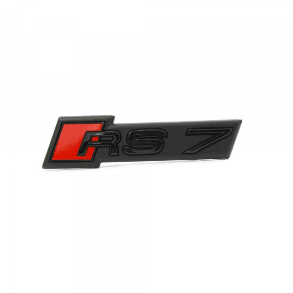 Emblem/logo til Audi RS7 (C8) i svart blank med røde detaljer, monteres på frontgrillen