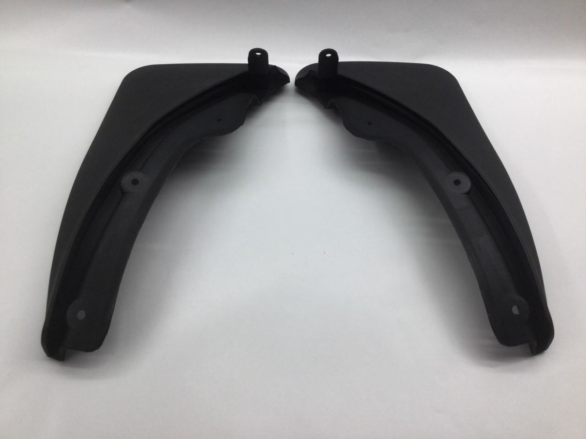 Skvettlapp Mercedes C (W204 / S204 / C204) – ABS | Mercedes OEM - detaljer