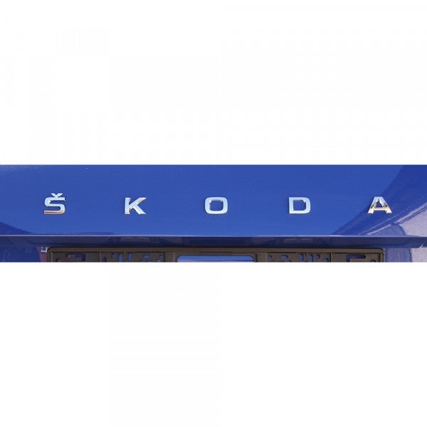 Emblem/logo til Skoda Chrome i krom, montert på bakluke med original passform og slitesterkt ABS-materiale