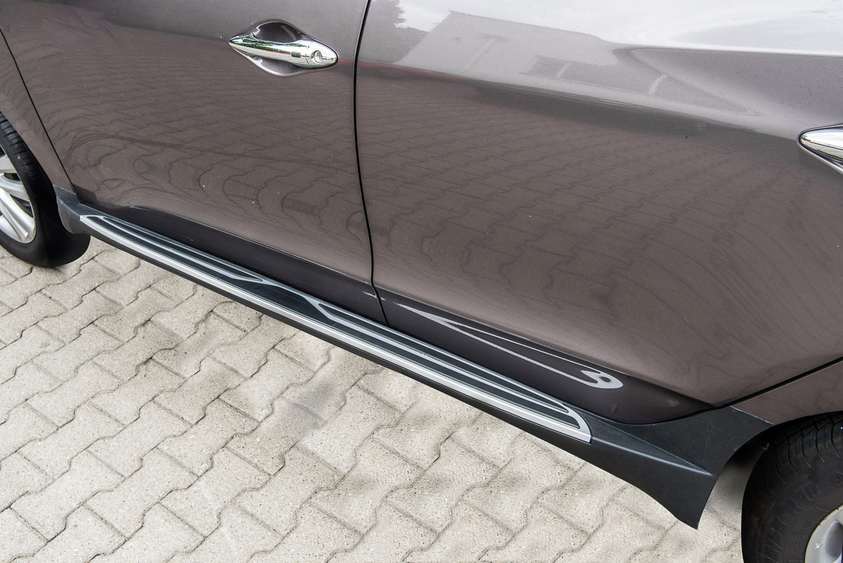 Stigtrinn fra Ventshield til Hyundai ix35 2010-2015 i aluminium og ABS for enkel montering