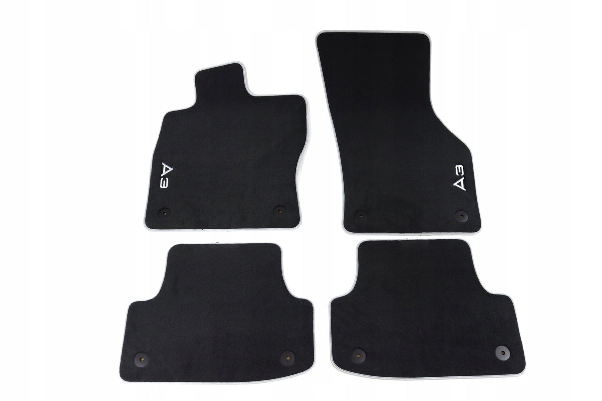 VAG OEM stoffmatter til Audi A3 8V – svart stoff