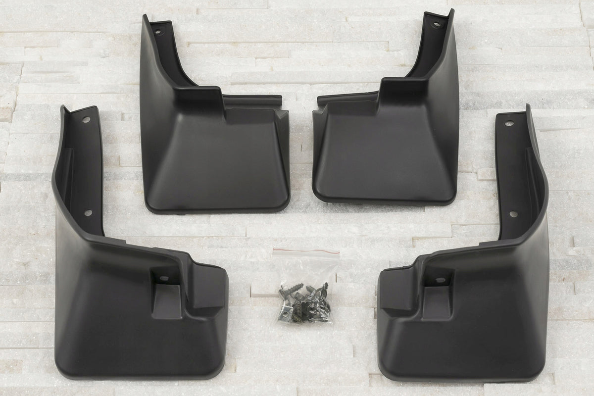 Ven-Tuning skvettlapp til Toyota Yaris IV – svart ABS-materiale