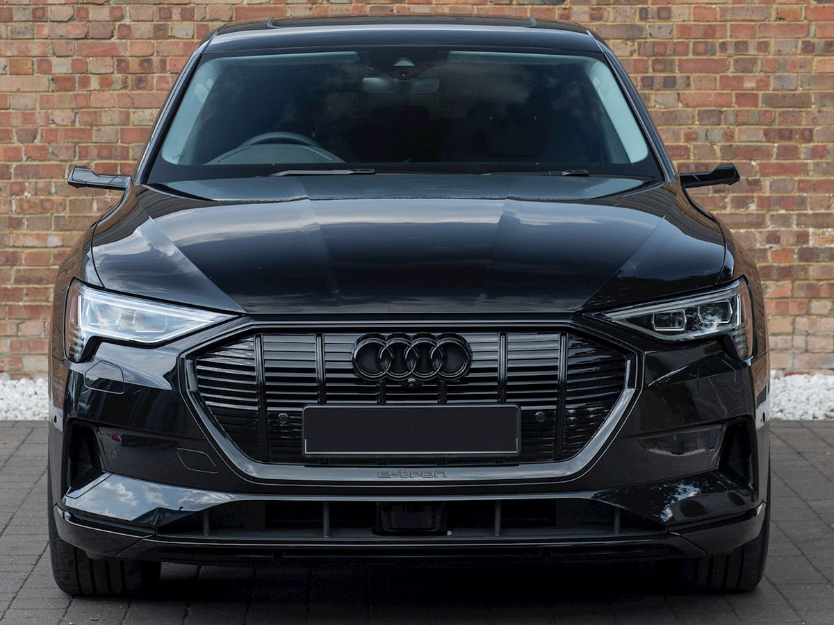 Emblem Audi e-tron / Audi E-tron Sportback 2020-> Sport Grill Black Edition - sett bakfra