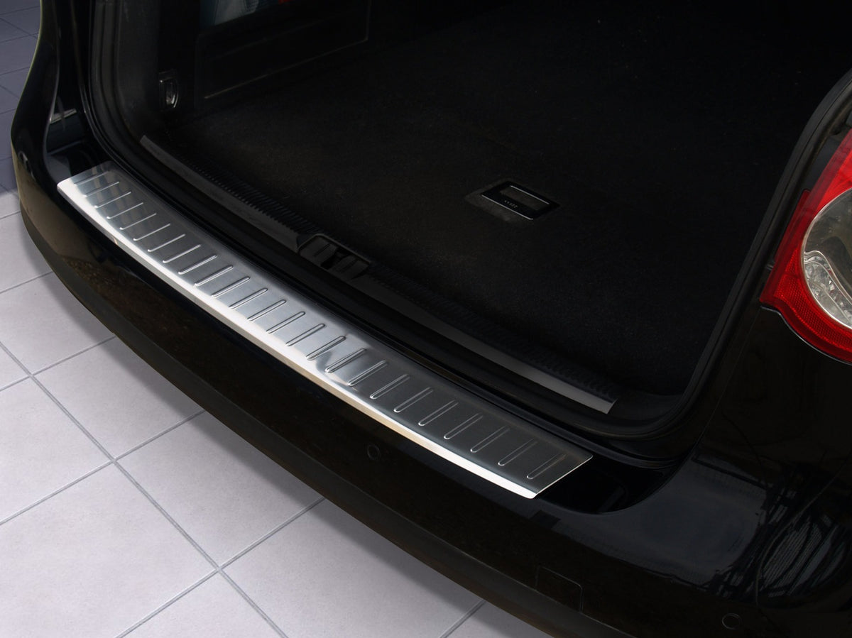 Avisa bakfangerbeskytter til Vw Passat B6 Variant – rustfritt stål