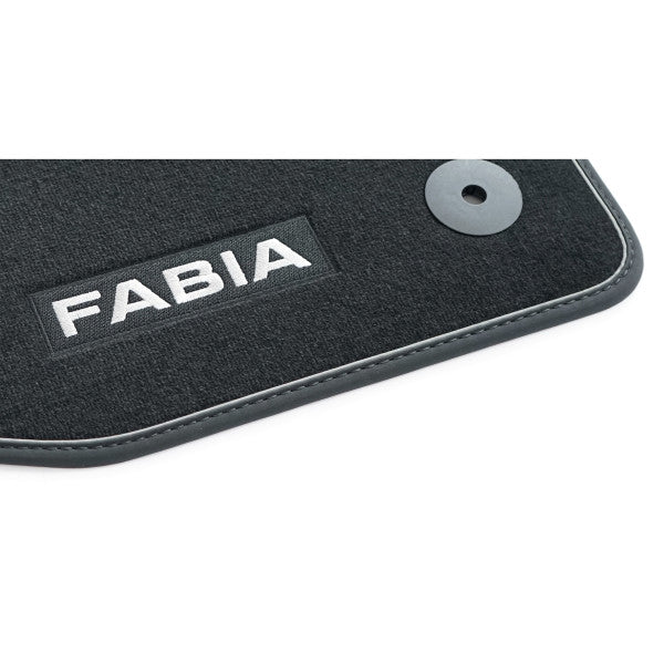 VAG OEM stoffmatter til Skoda Fabia 4 (PJ) – satin svart farge