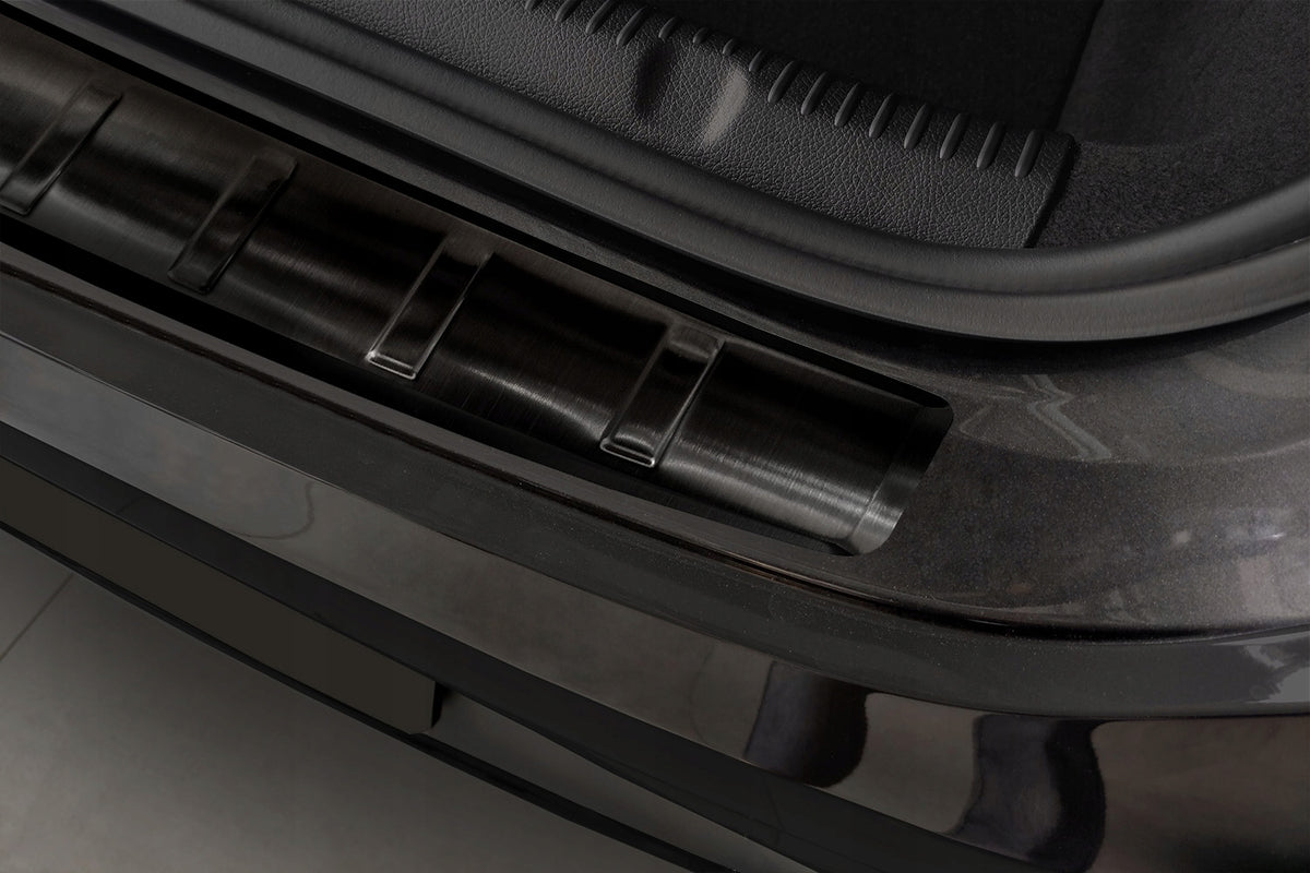 Bakfangerbeskytter Mercedes EQE (V295) / Black Edition (2022-) – rustfritt stål - detaljer