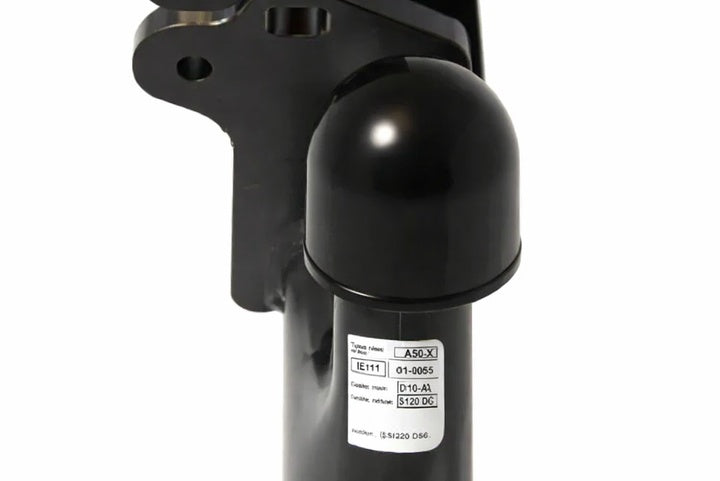 Nærbilde av Brink fastmontert tilhengerfeste med D-verdi 10,10 kN for Nissan Qashqai (J11)