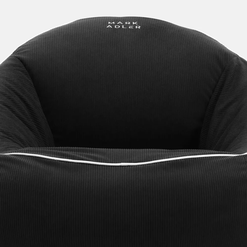 Mark Adler Comfy sakkosekk i bruk i moderne stue