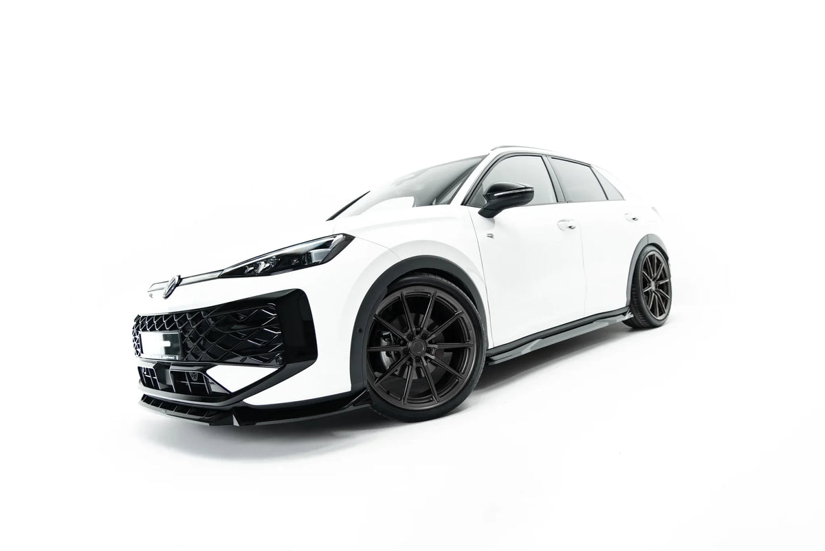 Nærbilde av Maxton Design sideskjørt diffuser på VW T-Roc Mk2