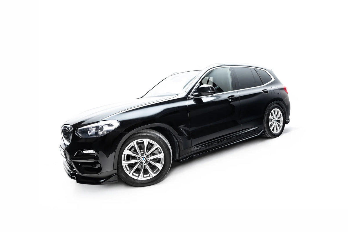 Nærbilde av Maxton Design sideskjørt diffuser på BMW X3 G01