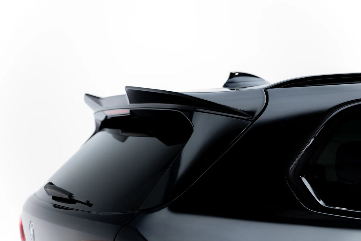 Detalj av tredimensjonal Spoiler Cap på BMW X5 G05