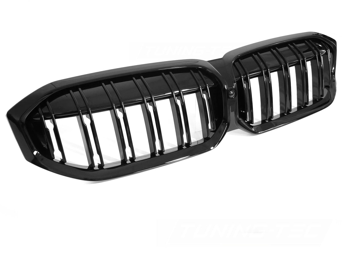 Blank svart sportsgrill med dobbel stang montert på BMW 3-serie G20 LCI