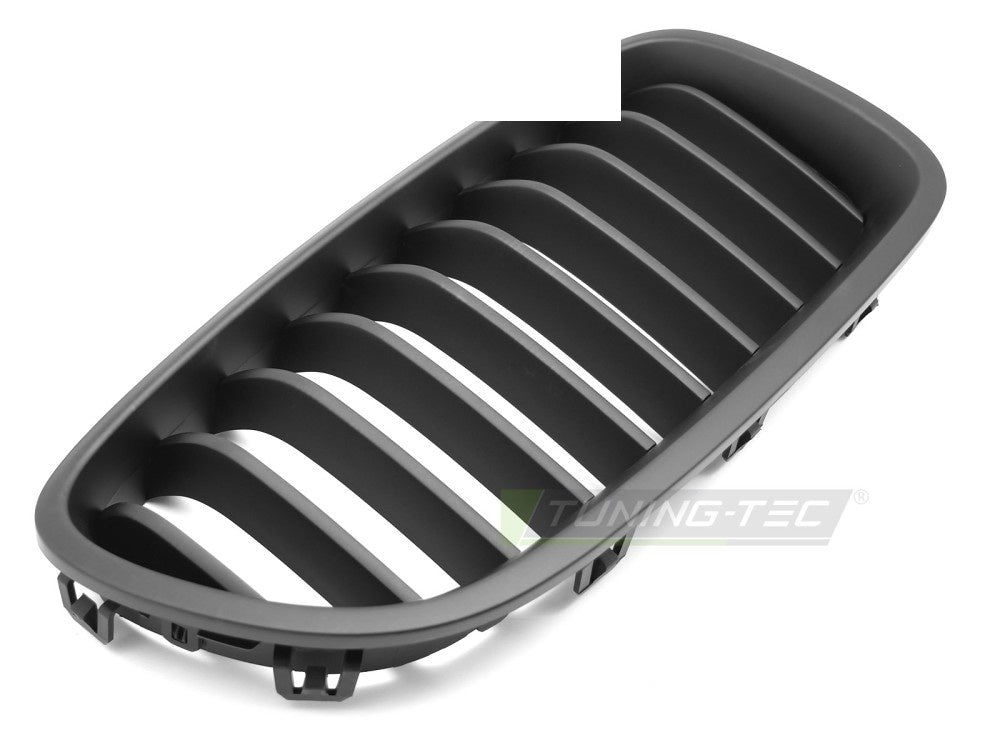 BMW 5-Serie F11 Touring 10-16 med matt svart grill nærbilde