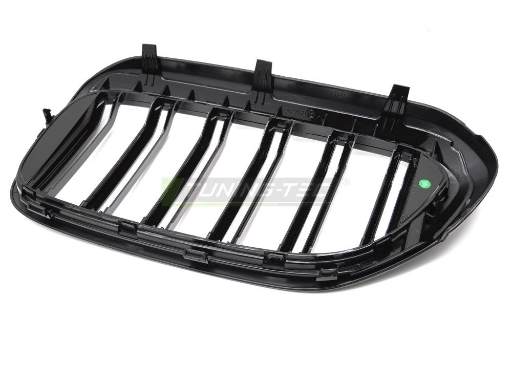 Nærbilde av sport grill med doble spiler til BMW 5-Serie G30 G31
