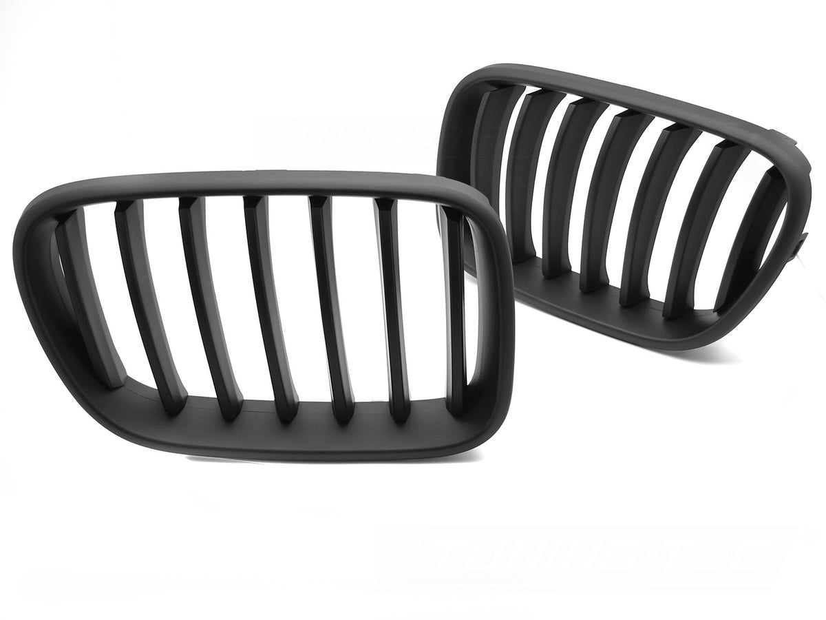 Frontgrill i matt svart montert på BMW X3 F25 2010–2014